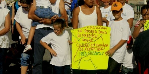 Image:"La Désirade en danger" : Manifestation du 10 février