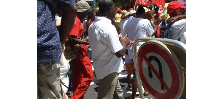 Image:3 OCTOBRE : Grosse mobilisation à Pointe-à-Pitre