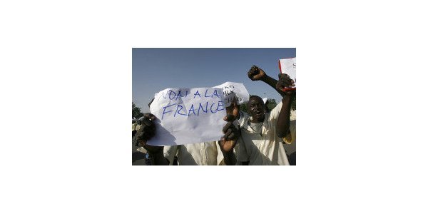 Image:Non à la participation de Sarkozy au sommet des chefs d'Etat de l'Union africaine