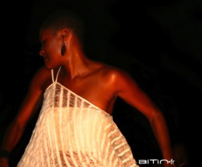 VALERIE-LOURI - Carrefour des Arts